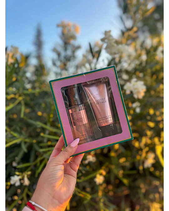 SET REGALO VELVET PETALS 
