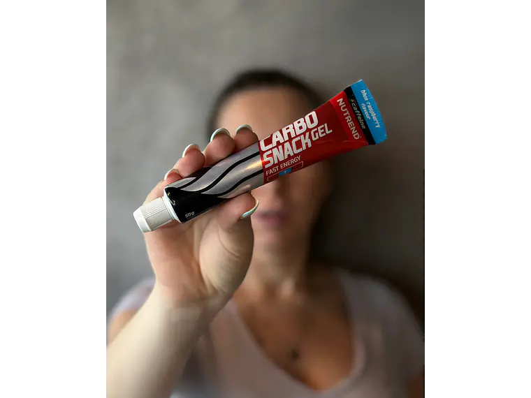 Carbo Snack energy gel tubo NUTREND con cafeína (Caja 12 unidades) 3