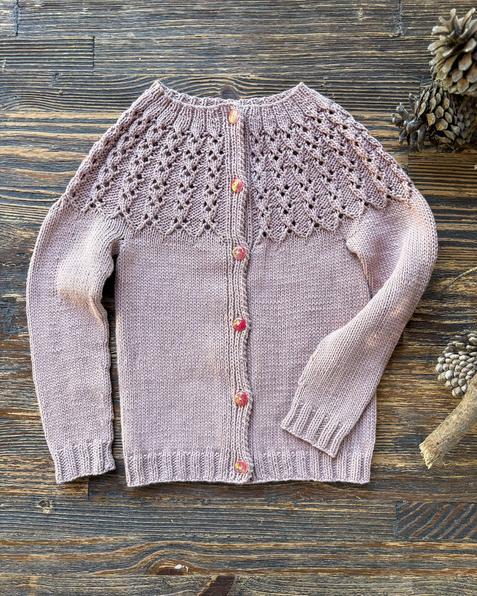 Ephesus Mini Cardigan - Patrón de Tejido 3