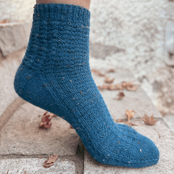 Regina Socks - Knitting Pattern