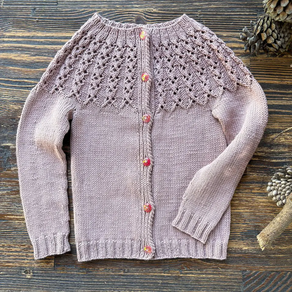 Ephesus Mini Cardigan - Knitting Pattern 3