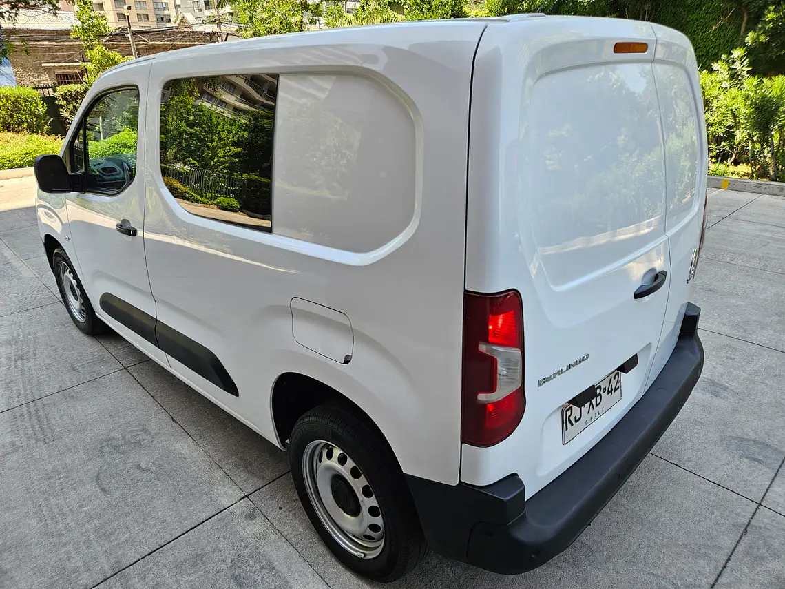 Citroen New Berlingo Turbo Diesel (2022) 2