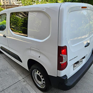 Citroen New Berlingo Turbo Diesel (2022)
