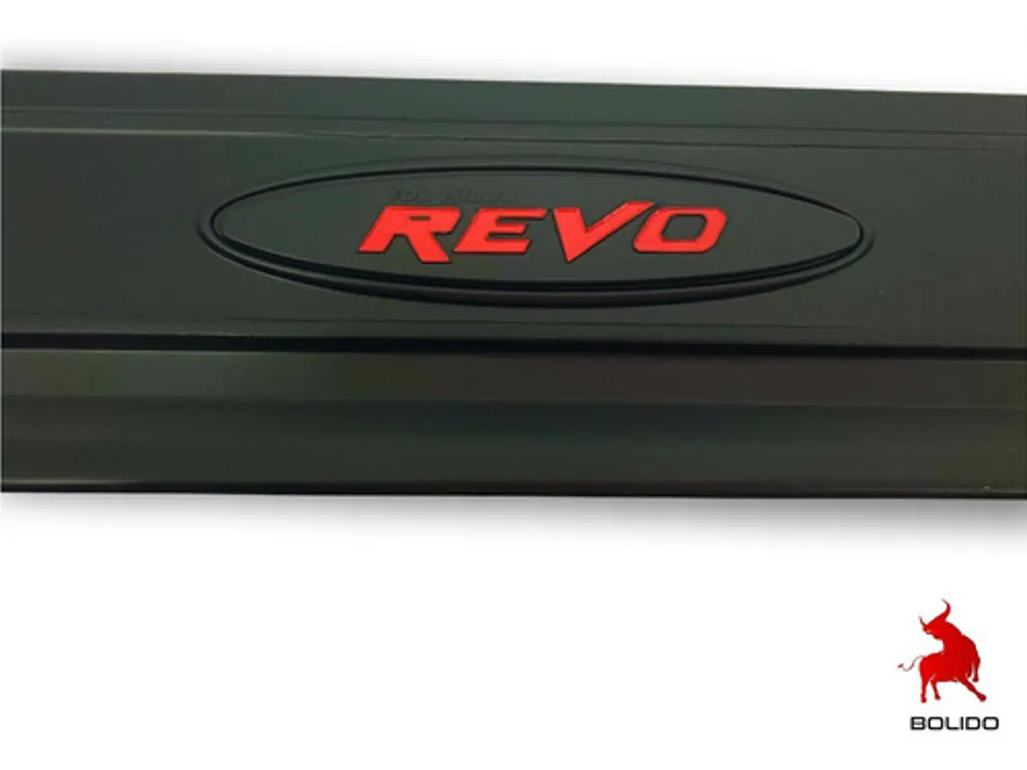 Bisel Negro Manilla Portalón Toyota Hilux Revo 2016+ 1