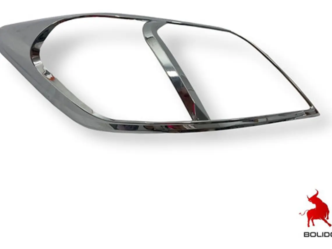 Biseles Cromados  Focos Delanteros Toyota Hilux Vigo 2012-16 3