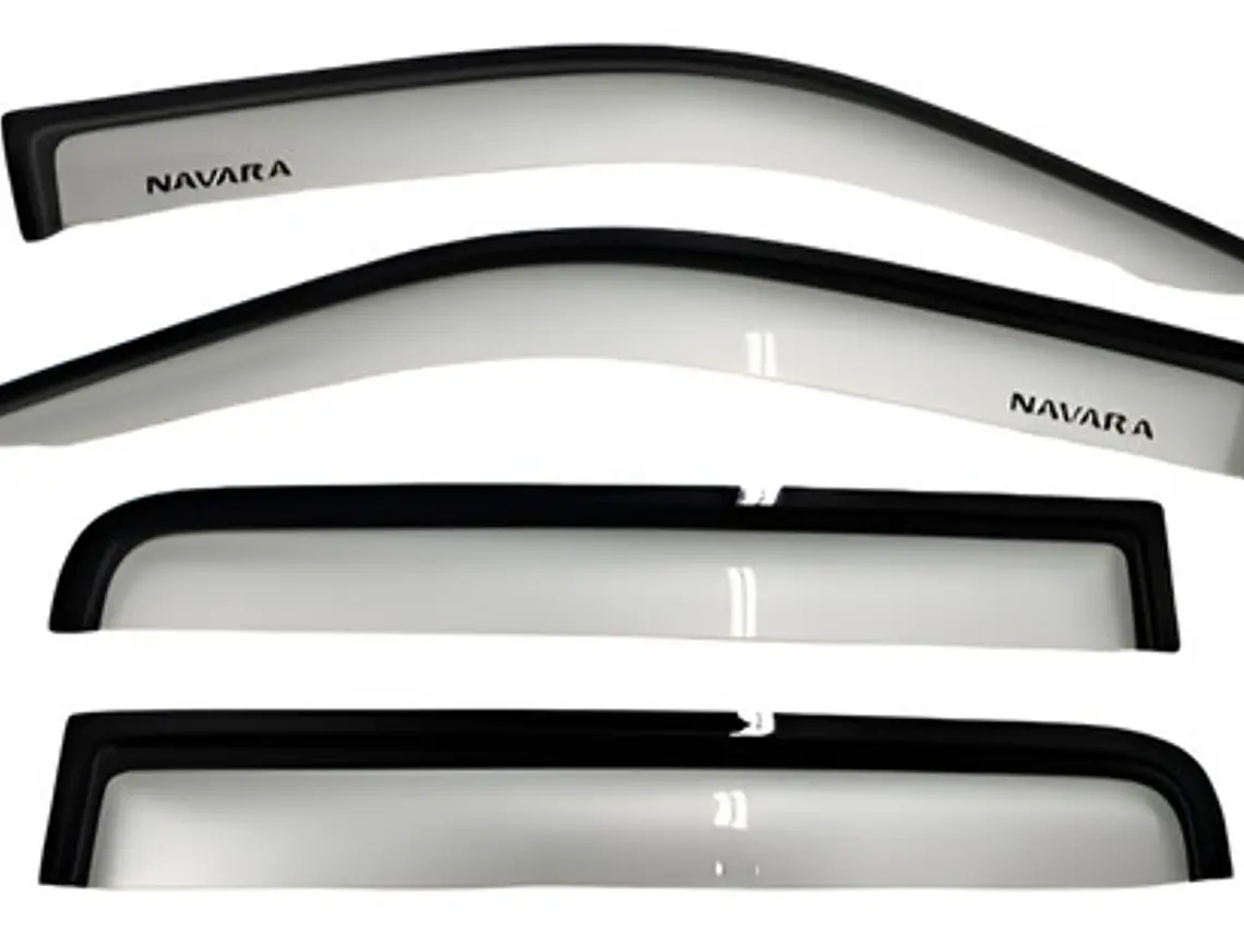 Aletas Bota Aguas Bicolor Con Logo Nissan Navara 2006-15 2