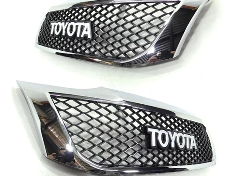 Mascara Cromada Toyota Hilux Vigo Con Logo 2012 - 2016 3