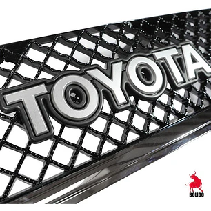 Mascara Rejilla Toyota Hilux Revo 2016 - 2020 Envio Gratis