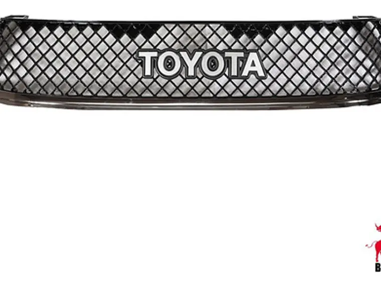 Mascara Rejilla Toyota Hilux Revo 2016 - 2020 Envio Gratis 4