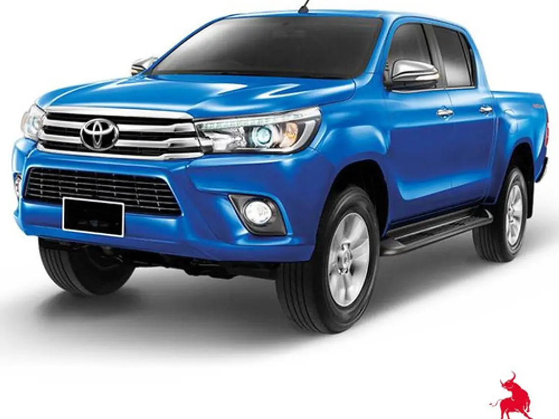 Pisaderas Negras Toyota Hilux Revo 2016-2022 Modelo Original 7