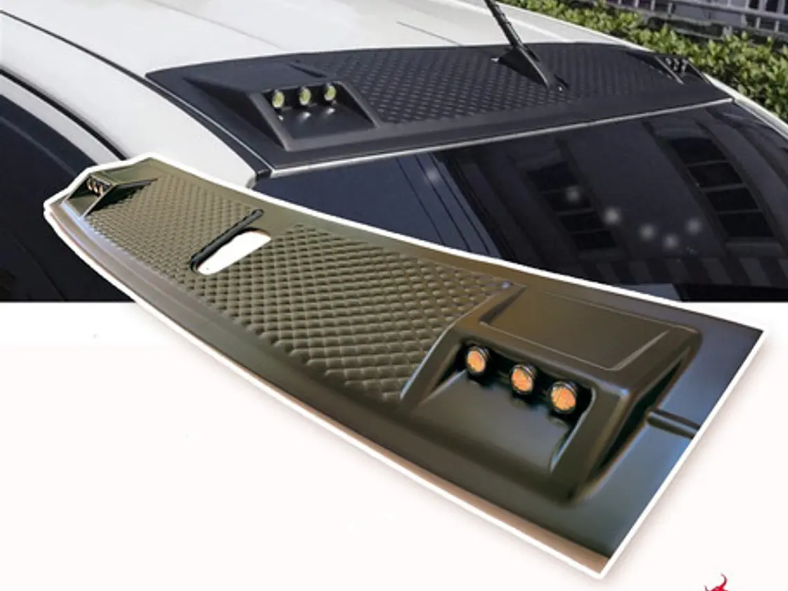 Moldura Techo Con Led Spoiler Toyota Hilux Revo 2016 - 2022  2