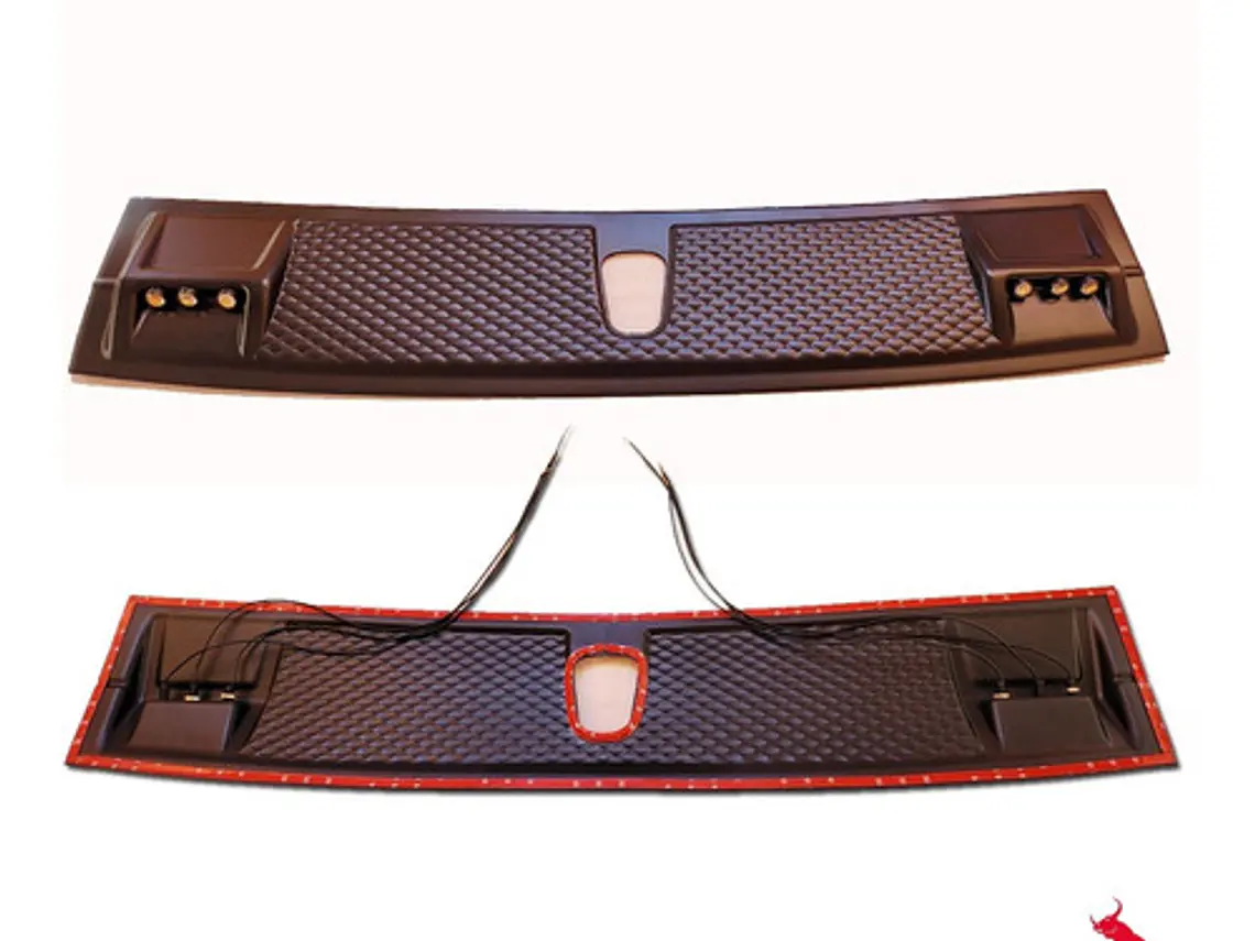 Moldura Techo Con Led Spoiler Toyota Hilux Revo 2016 - 2022  5
