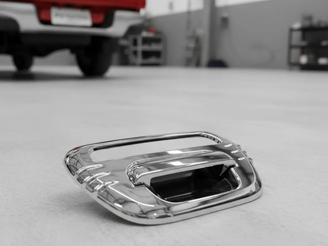 Bisel Cromado Manilla Portalon Mitsubishi L200 2007-2015 2