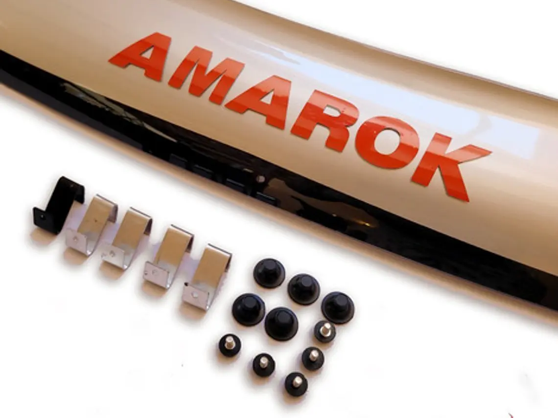 Deflector Capot Bicolor Logo Volkswagen Amarok 2010 - 2022 1