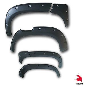 Extensiones Tapabarro Militar  Mitsubishi New L200