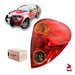 Foco Trasero Derecho  Mitsubishi L200 Avispa 2007 - 2015 