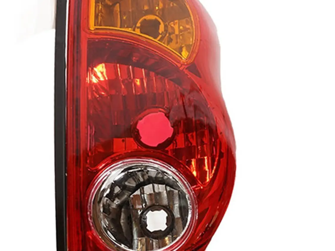 Foco Trasero Derecho  Mitsubishi L200 Avispa 2007 - 2015  4