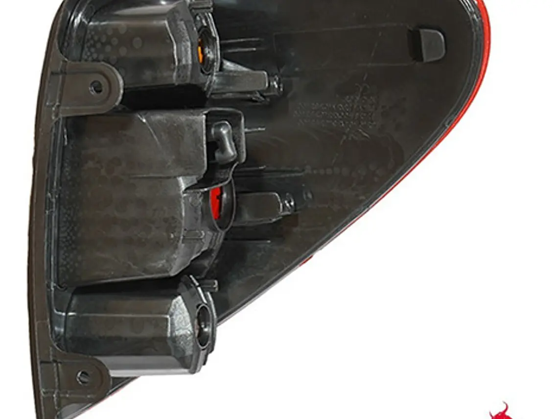 Foco Trasero Izquierdo Mitsubishi L200 Avispa  2007 -2015  2