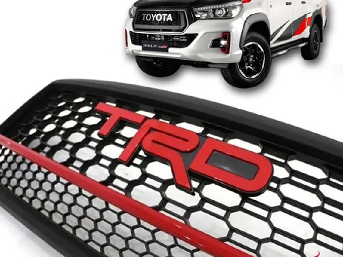 Mascara Rejilla Toyota New Hilux Rocco Logo Trd 2019 - 2021 3