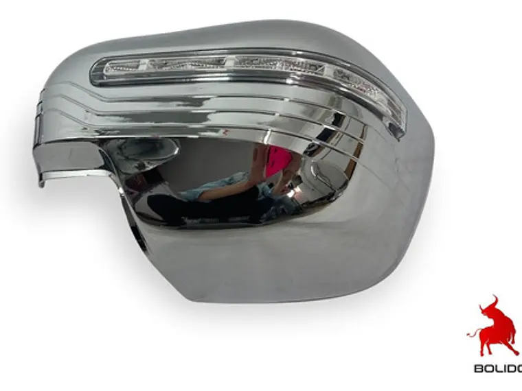 Cubre Espejo Cromado Con Luz Led Nissan Np 300 2016-2020 3