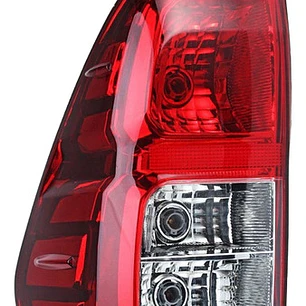 Foco Trasero Izquierdo Toyota Hilux Revo 2016 - 2020