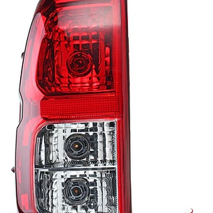 Foco Trasero Izquierdo Toyota Hilux Revo 2016 - 2020