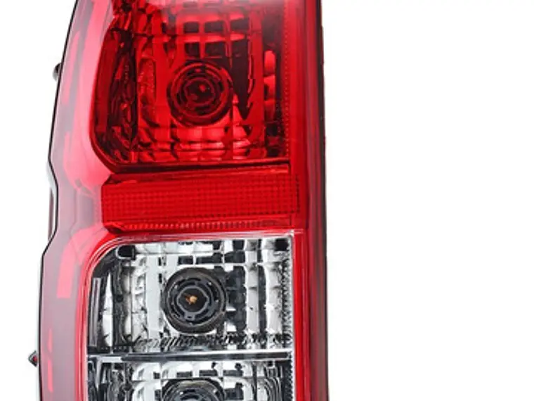 Foco Trasero Izquierdo Toyota Hilux Revo 2016 - 2020 2