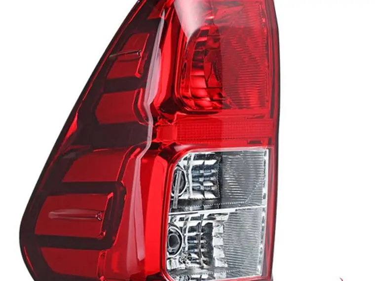 Foco Trasero Izquierdo Toyota Hilux Revo 2016 - 2020 4