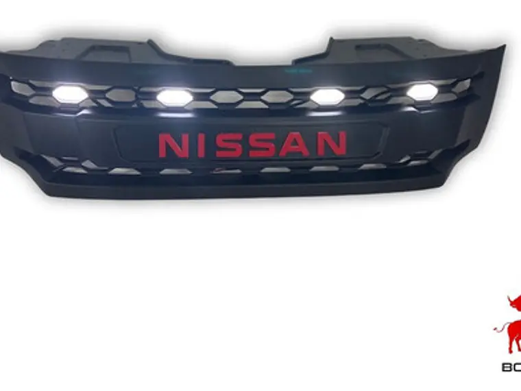 Mascara  Nissan Np300 Led  Con Logo 2016-2021 1