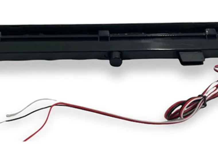 Luz De Freno Para Portalon  Toyota Hilux Revo 2016 - 2022  1