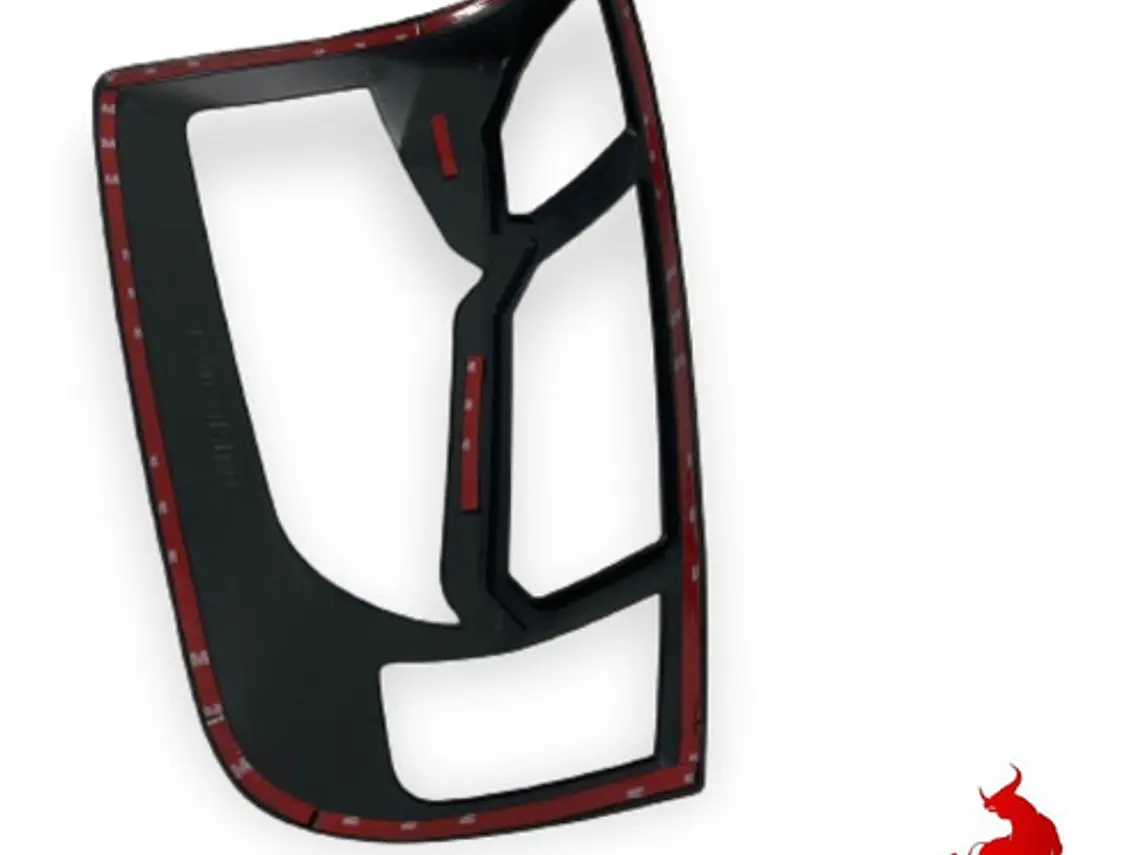 Biseles Negros Focos Traseros Nissan Np300 2016-2020 3