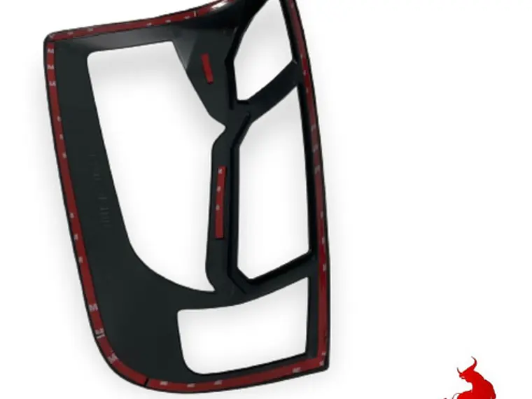 Biseles Negros Focos Traseros Nissan Np300 2016-2020 3