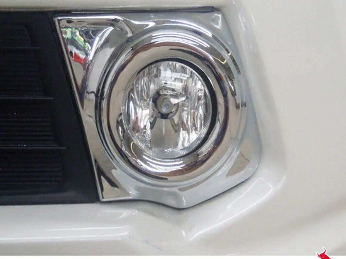 Kit Biseles Cromados Neblineros  Mitsubishi L200 2016+  3