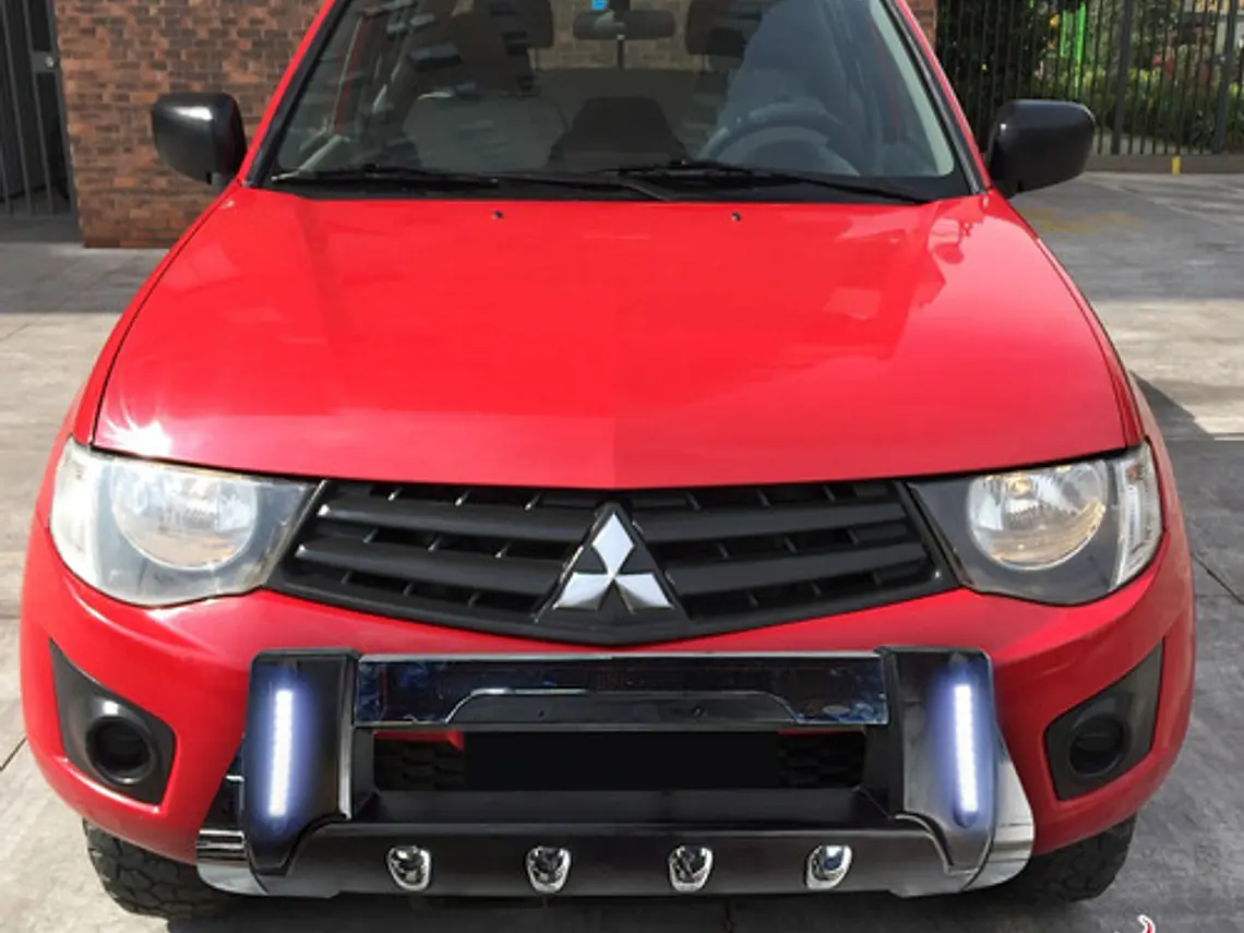 Defensa Bumper Parachoque Con Led Mitsubishi L200 2007 -2015 7