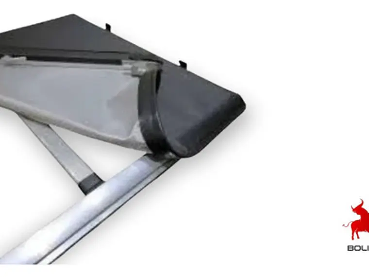 Lona Marítima Flash Cover  Toyota Hilux Revo 2016-2022 3