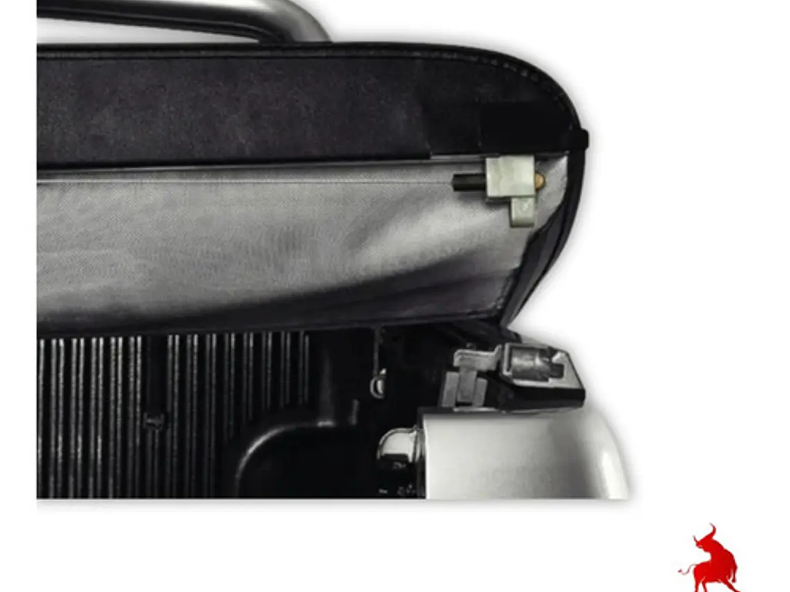 Lona Marítima Flash Cover  Toyota Hilux Revo 2016-2022 7