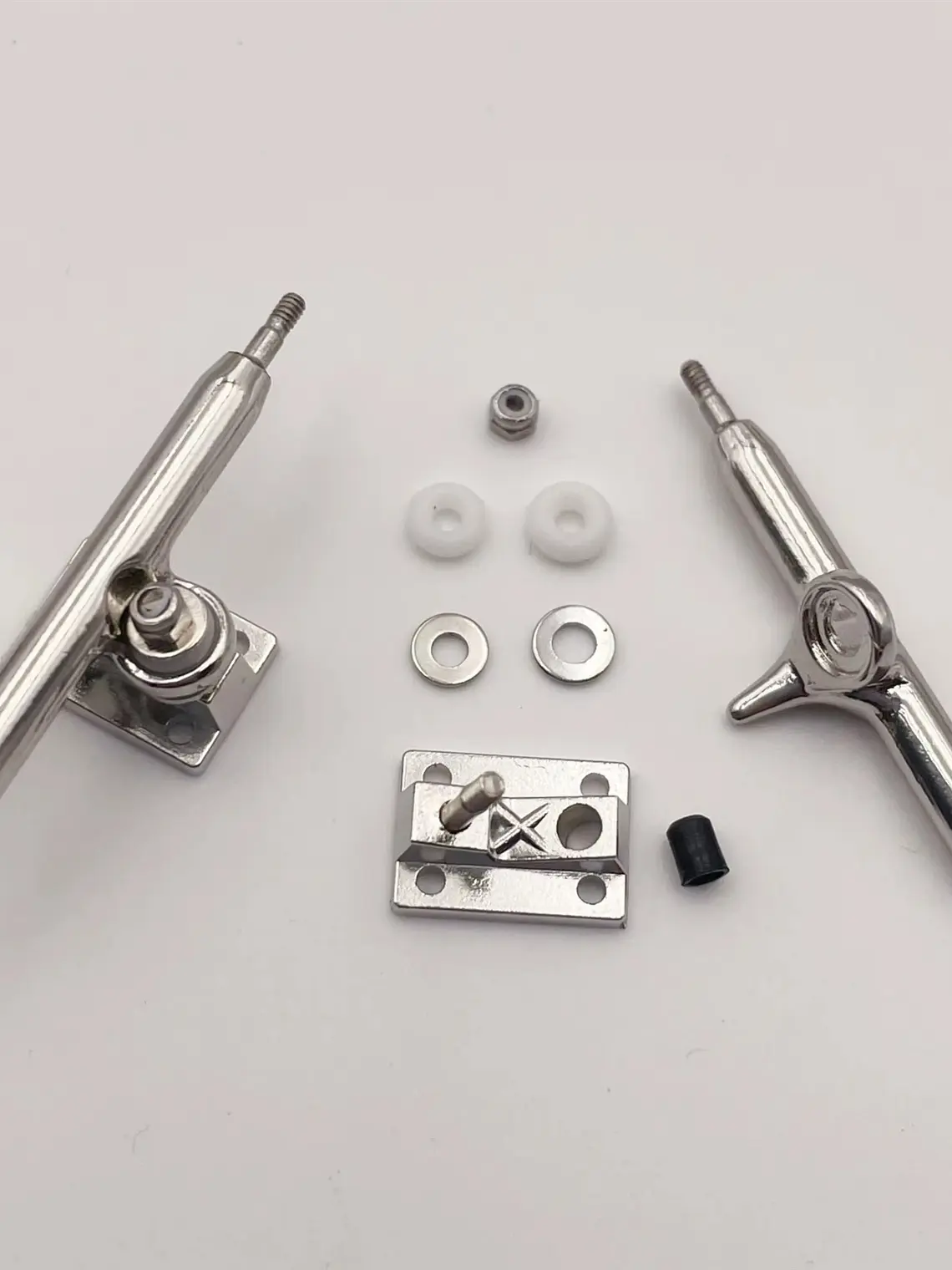 Trucks 34mm Fingerboard profesional Silver 1