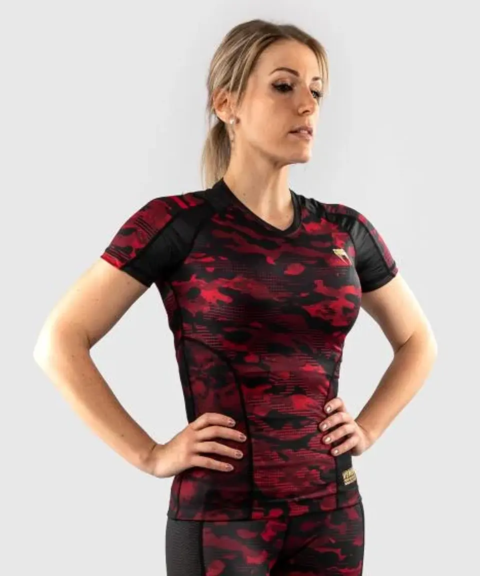 Venum Defender Rashguard - Short Sleeves - Black/Red 2