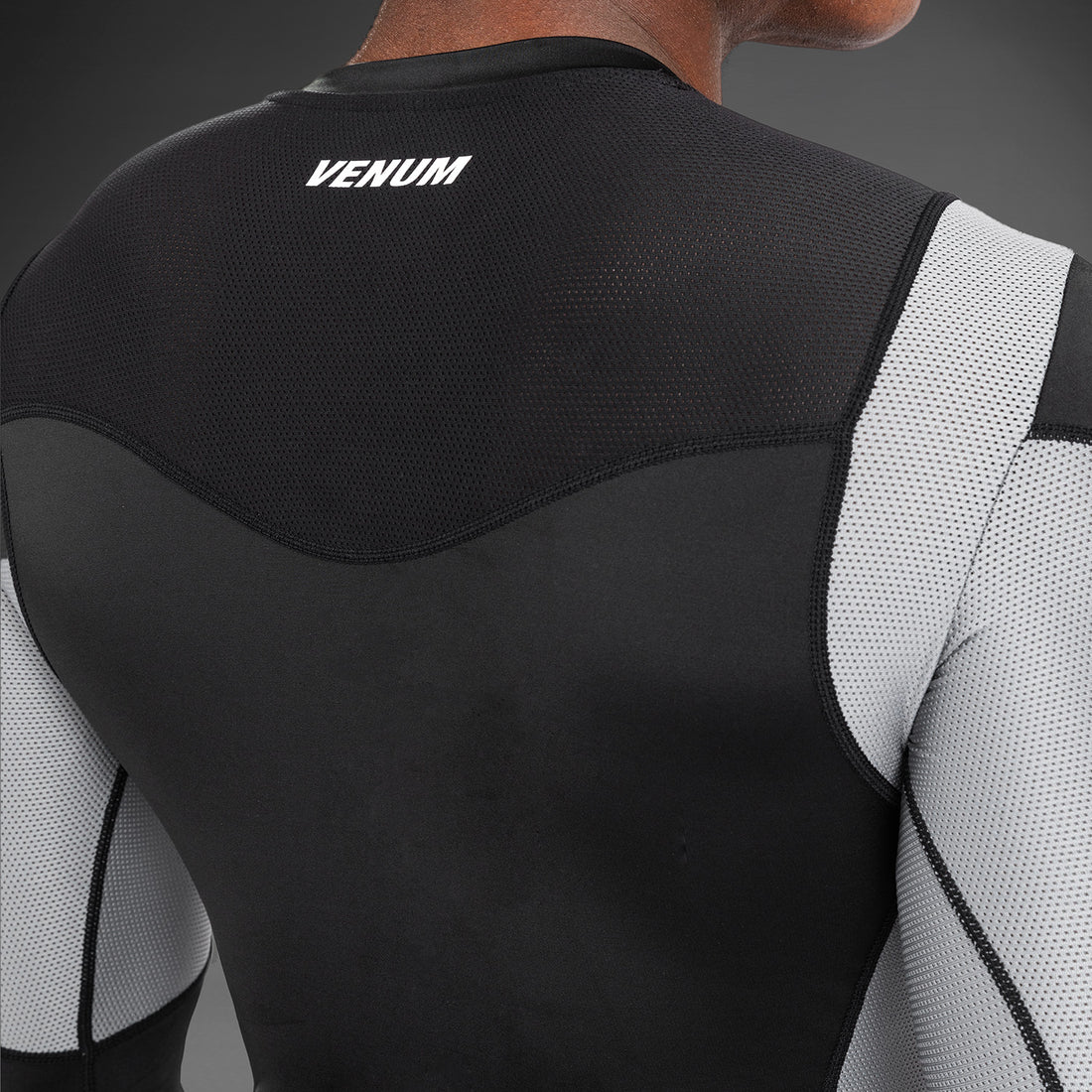 Pre-Venta Venum Tempest Rashguard