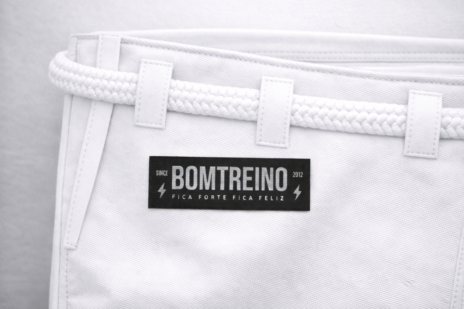 Pre-Venta 1 Kimono Bomtreino Classic White + BT Bag de Regalo