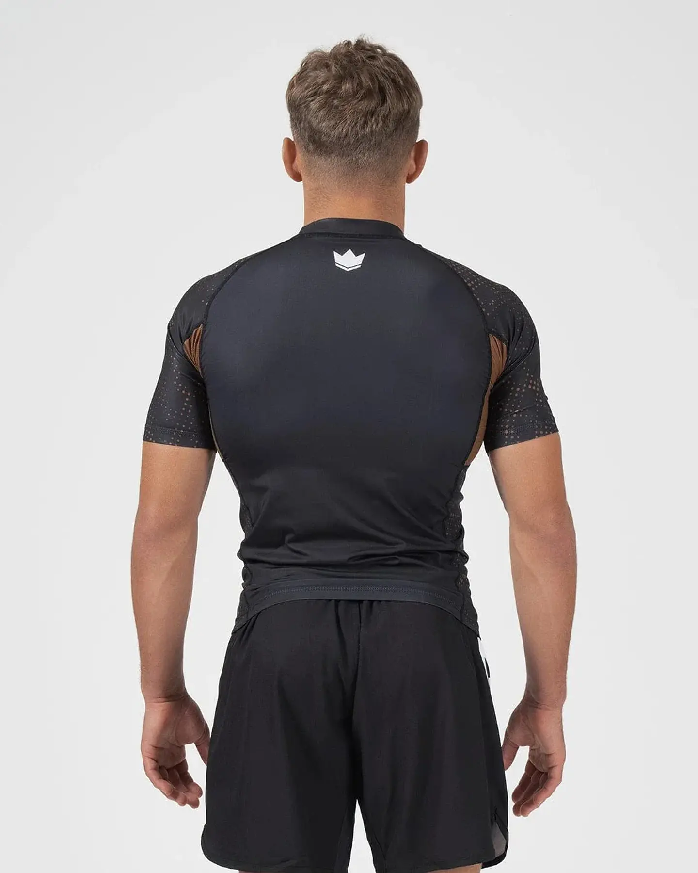 Pre-Venta Ranked Performance V3 S/S Rashguard 4