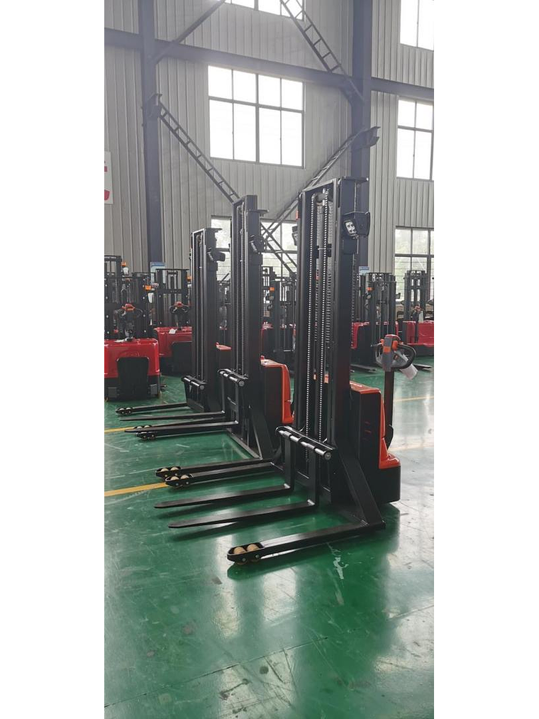 Apilador Eléctrico Hombre a Pie 3,5mt Altura 2,0ton 4