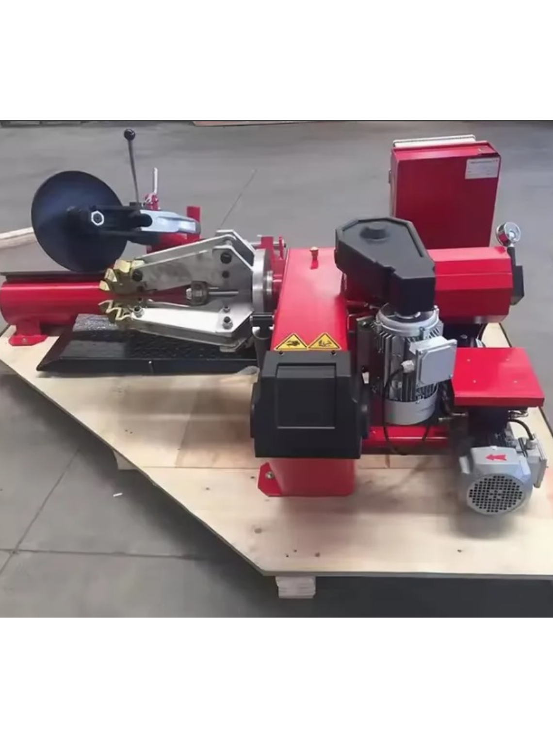 Desmontadora De Neumaticos Camiones  F-590  2