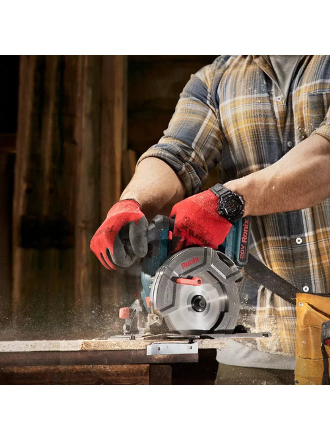 Serrucho Circular Inalambrico Ronix 8902 20v 165mm(61/2 ) 5