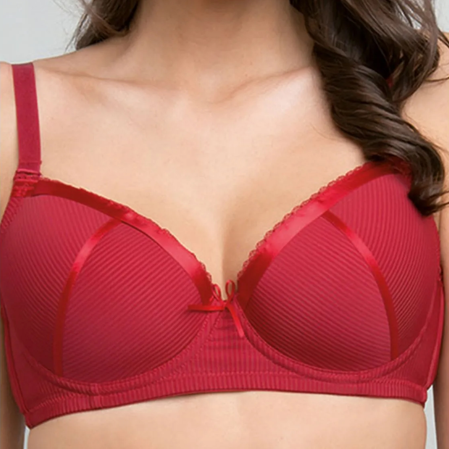 sostén detalle blonda  2