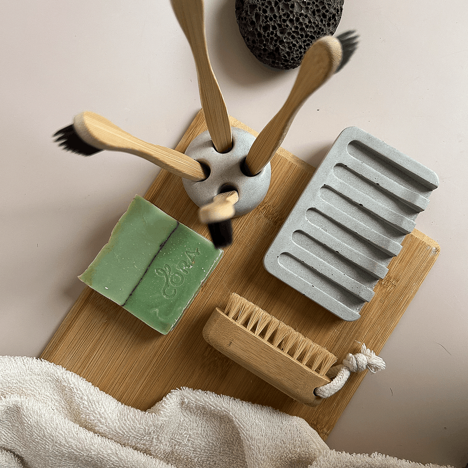 Coffret saboneteira e porta escovas Base 1