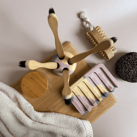 Coffret saboneteira e porta escovas Spring