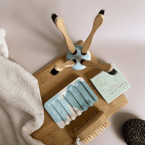 Coffret saboneteira e porta escovas Maré