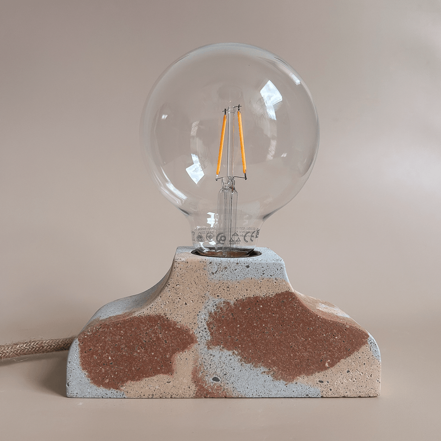 Candeeiro Cast Lumen 2