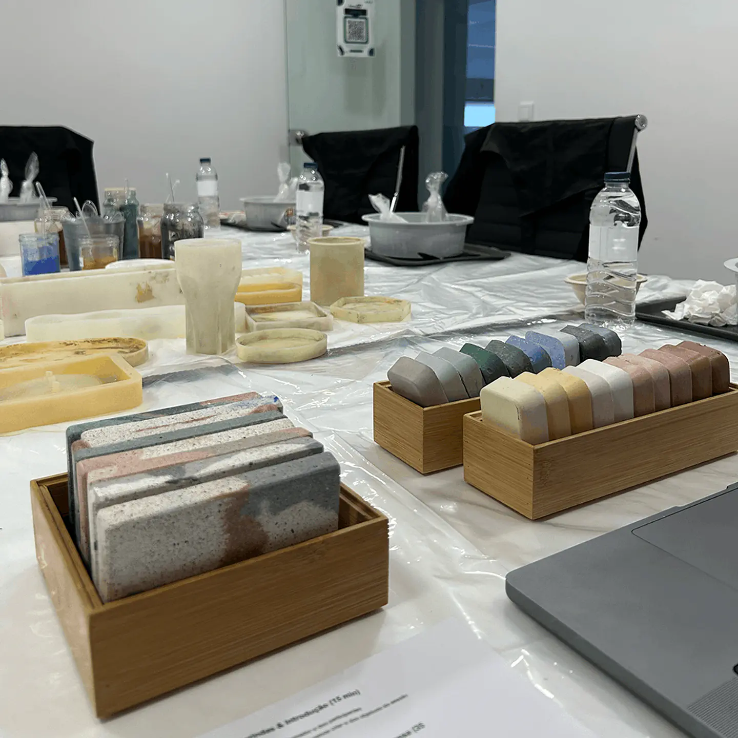 Workshop on Decorative Pieces in Pigmented Cement 4